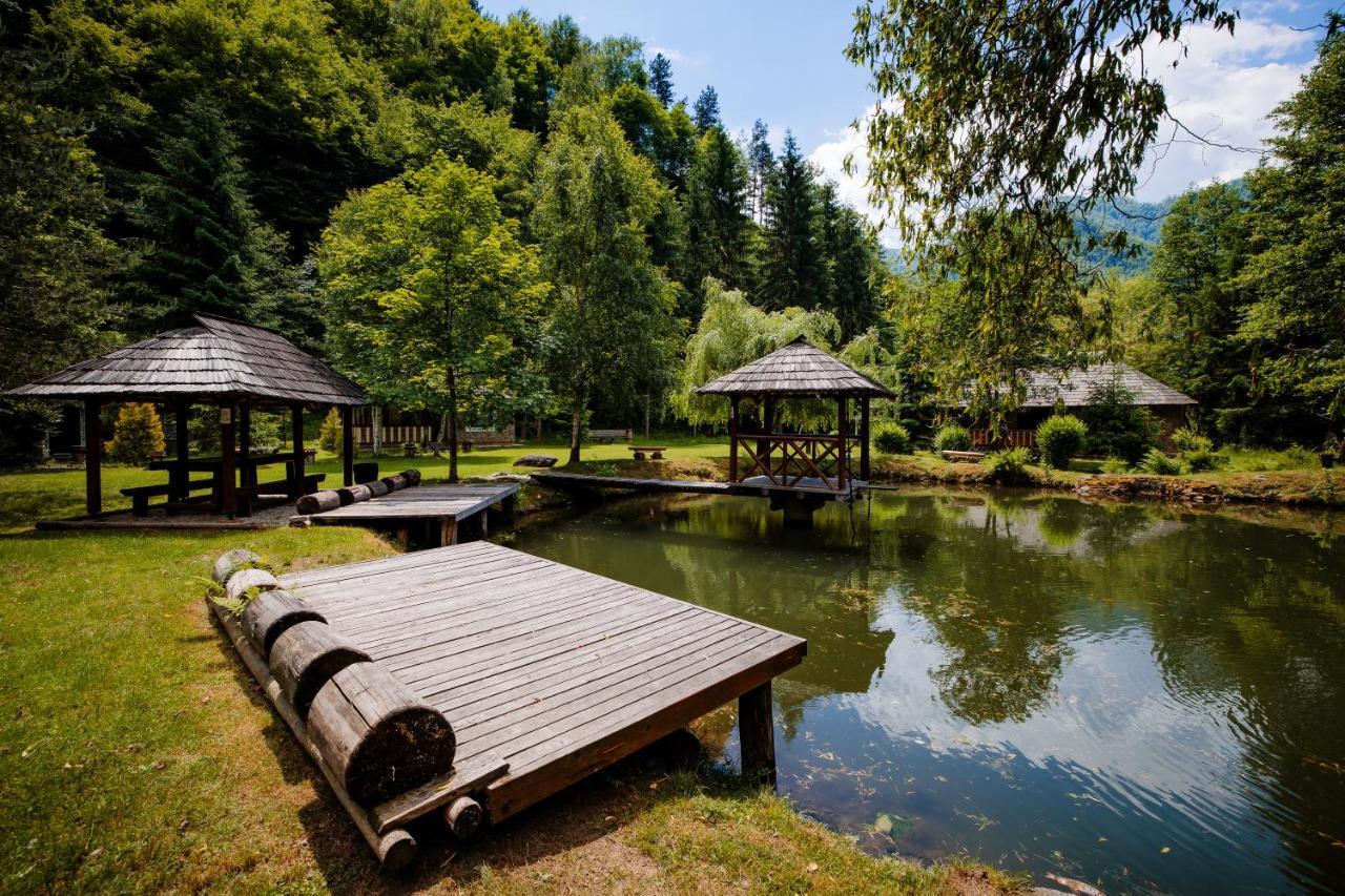 Fratii Jderi - Utopia Verde Брезой Экстерьер фото